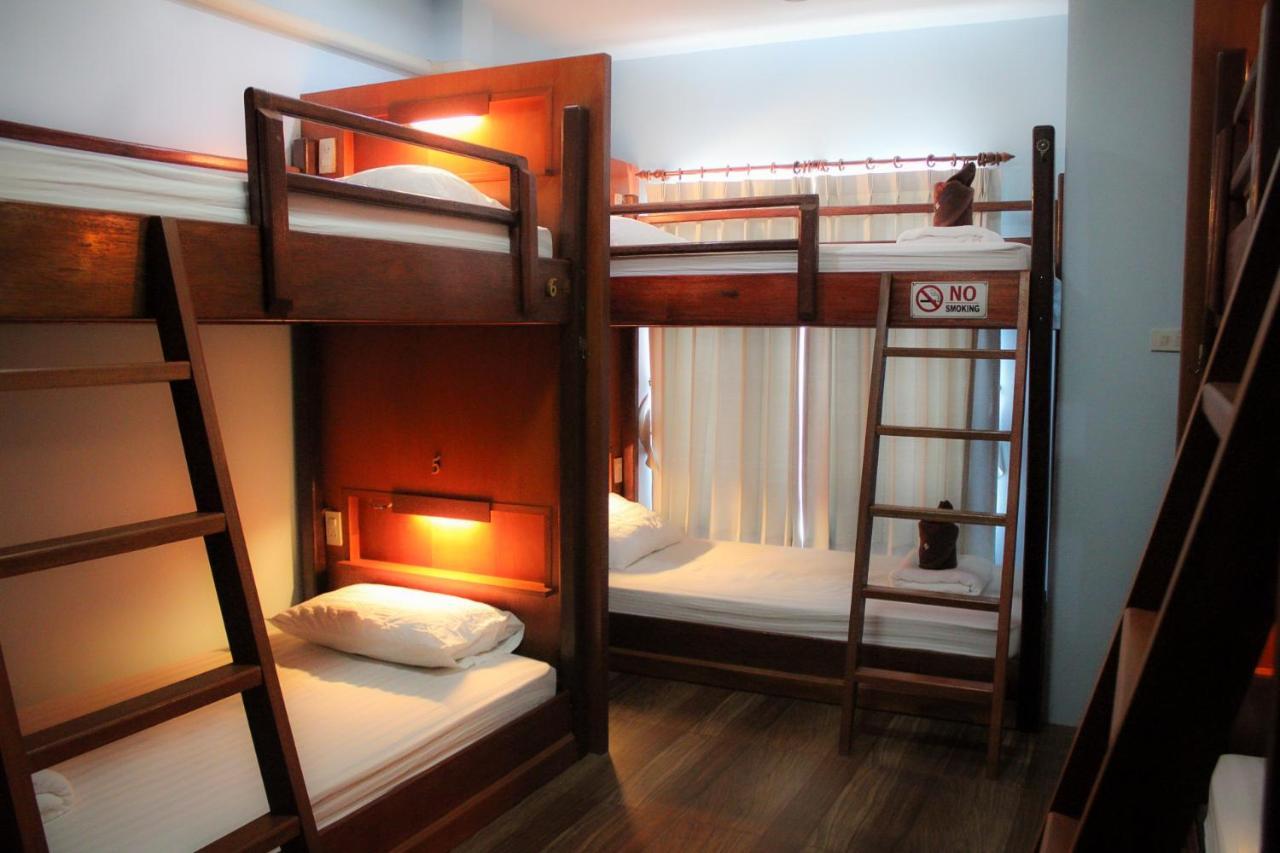 Phangan Barsay Hostel ท้องศาลา ภายนอก รูปภาพ