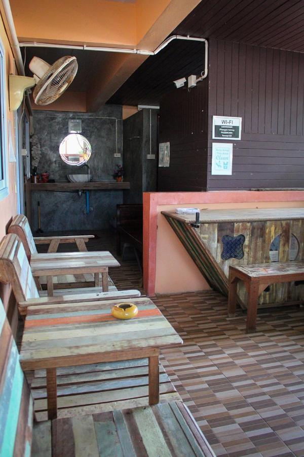 Phangan Barsay Hostel ท้องศาลา ภายนอก รูปภาพ