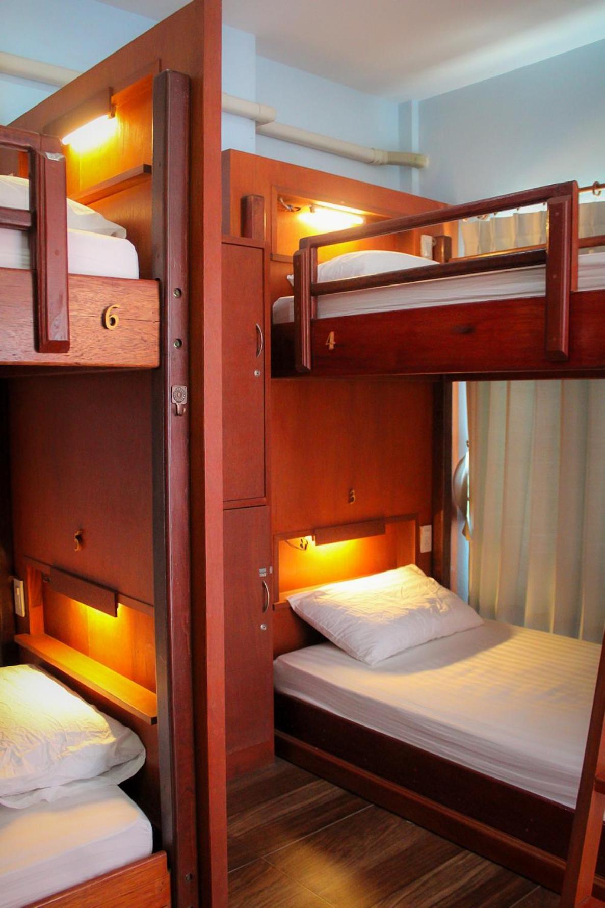 Phangan Barsay Hostel ท้องศาลา ภายนอก รูปภาพ